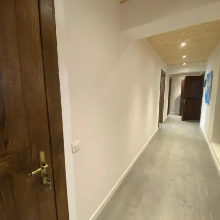 на вулиці лесі українки 19 кв 5 Львів