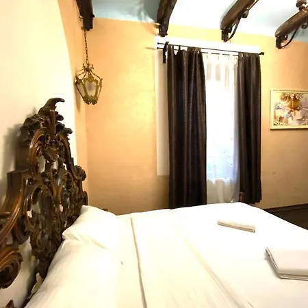 на вулиці лесі українки 19 кв 5 *