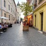 центр львова вулиця лесі українки 19 Lviv