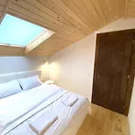 центр львова вулиця лесі українки 19 * Lviv