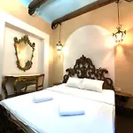 центр львова вулиця лесі українки 19 * Lviv