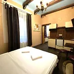 центр львова вулиця лесі українки 19 Lviv