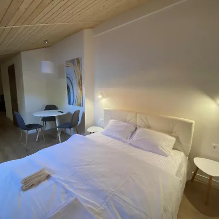 центр львова вулиця лесі українки 19 * Lviv