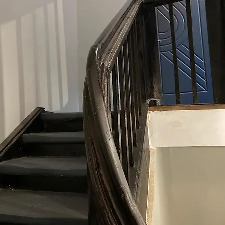 центр львова вулиця лесі українки 19 *