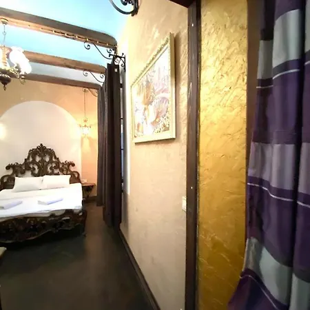 центр львова вулиця лесі українки 19 * Leopoli