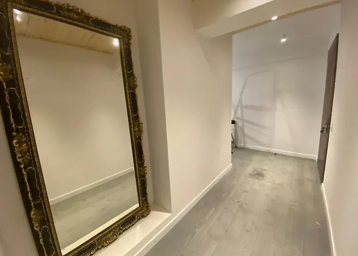 центр львова вулиця лесі українки 19