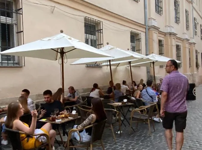 центр львова вулиця лесі українки 19