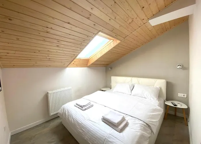 центр львова вулиця лесі українки 19 * 利沃夫