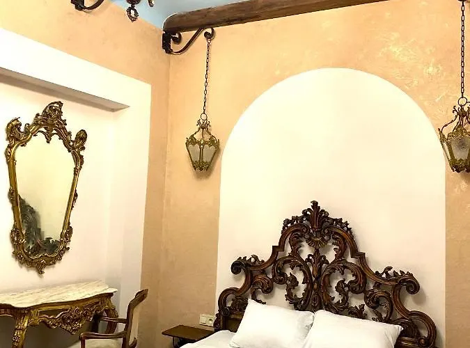 центр львова вулиця лесі українки 19 * 利沃夫