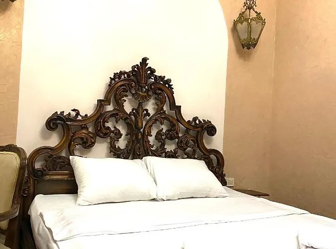 центр львова вулиця лесі українки 19 *