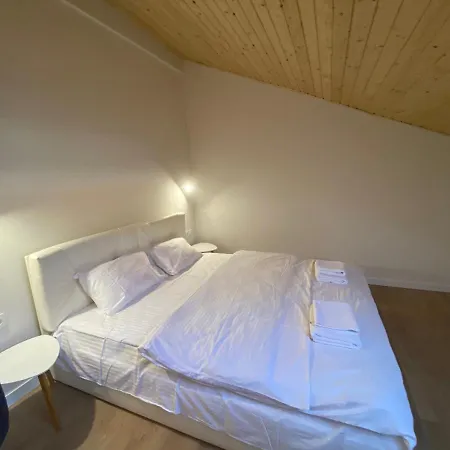 центр львова вулиця лесі українки 19 לבוב