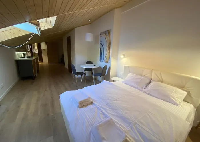 центр львова вулиця лесі українки 19 לבוב