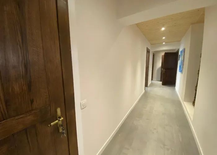 центр львова вулиця лесі українки 19 לבוב