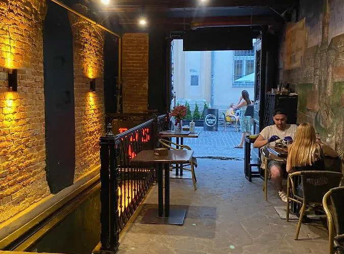 центр львова вулиця лесі українки 19 דירה