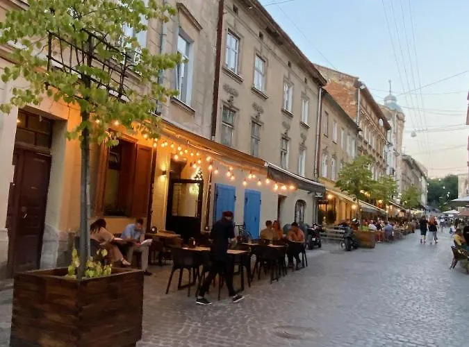 центр львова вулиця лесі українки 19 דירה