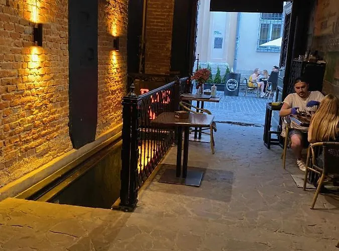 центр львова вулиця лесі українки 19 דירה