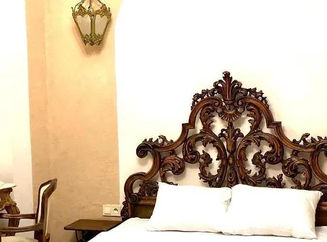 центр львова вулиця лесі українки 19 *